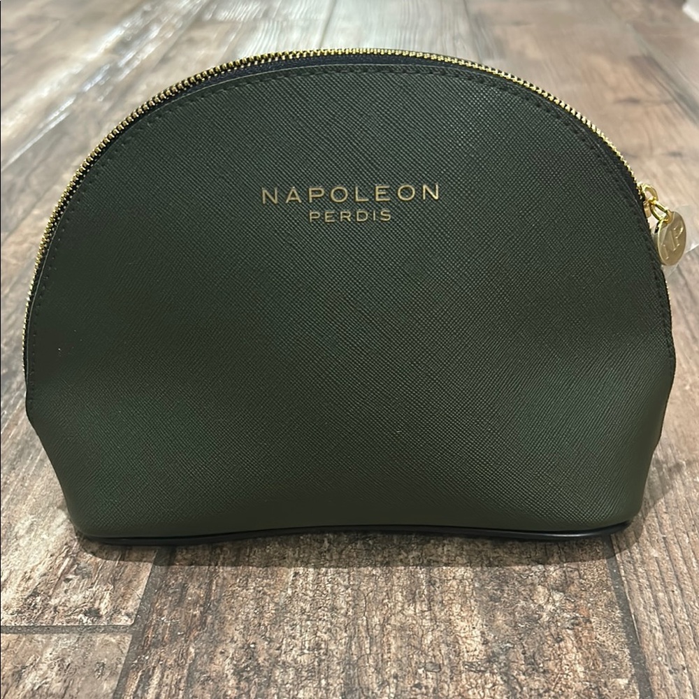 NWOT Napoleon Perdis Cosmetic Bag